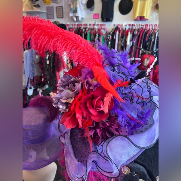 Heartbeat derby hat main image 10